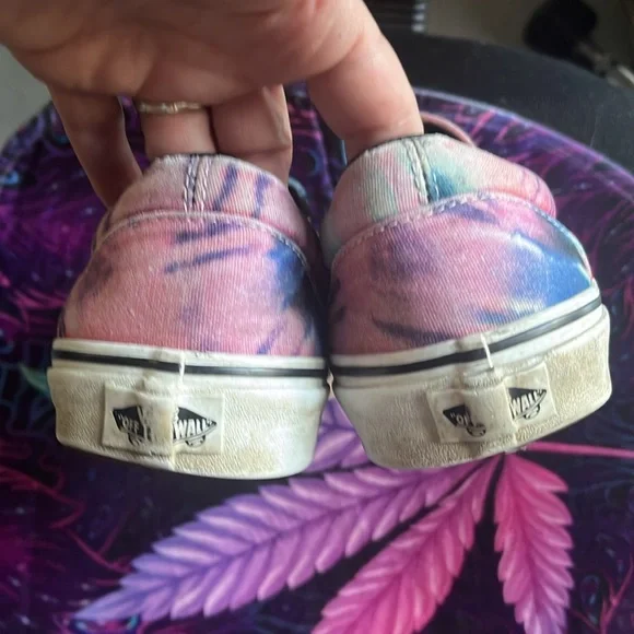 $5 IF YOU BUNDLE Vans Women's Tie-Dye Slip-On Shoes skeleton rose needs cleaning - Picture 5 of 9